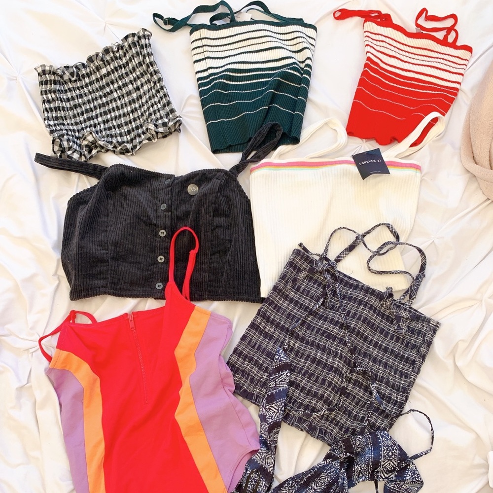 EIGHT PIECE BUNDLE crop tops